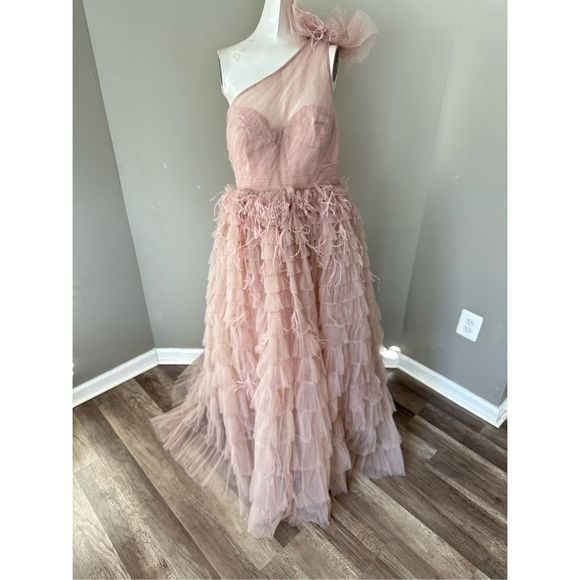 MAC DUGGAL ONE SHOULDER FAUX BOW FEATHER TIERED A LINE GOWN - Picture 6 of 11